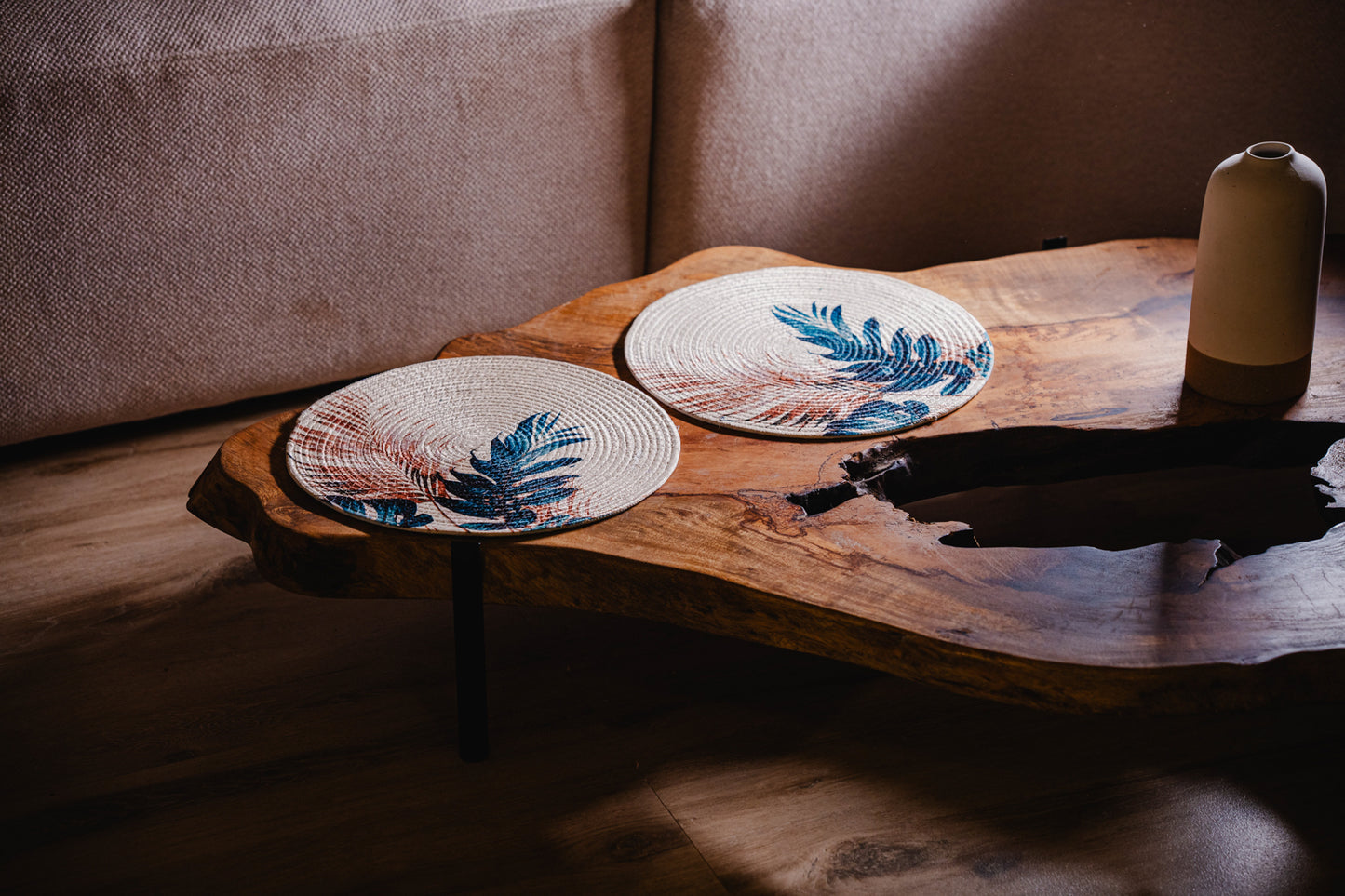 Printed Blue Leaf Round Placemats