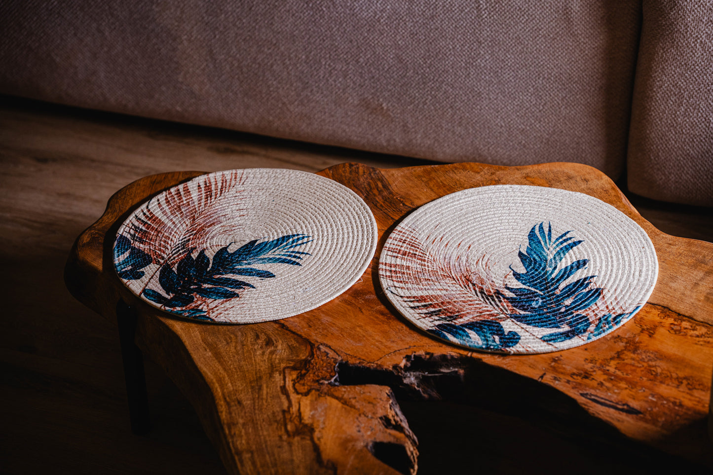Printed Blue Leaf Round Placemats