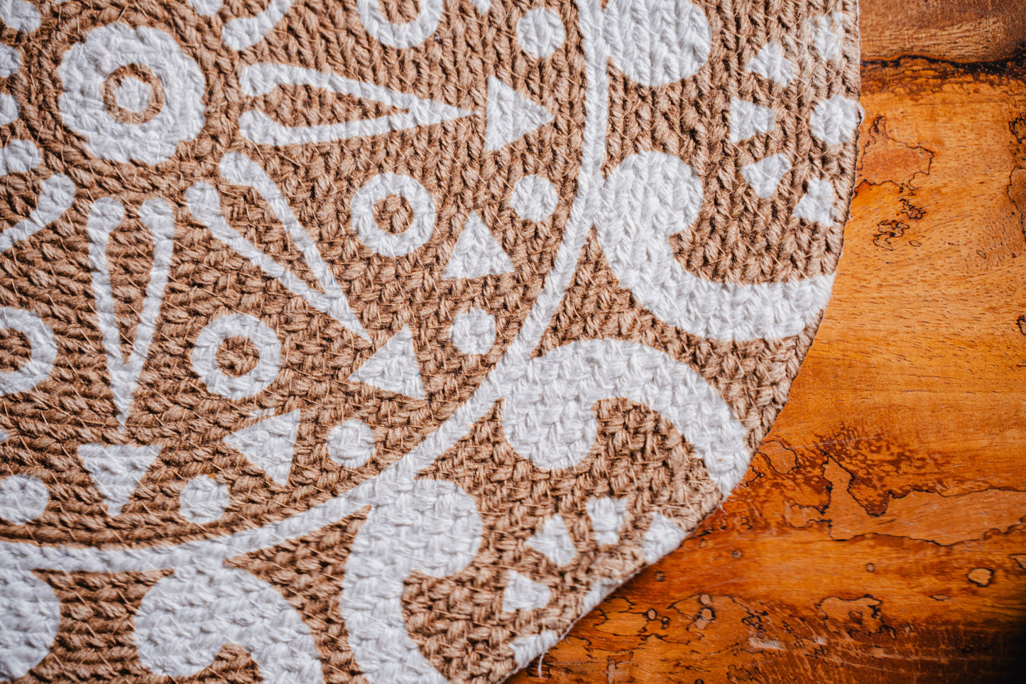 Printed Beige/White Jute Placemats