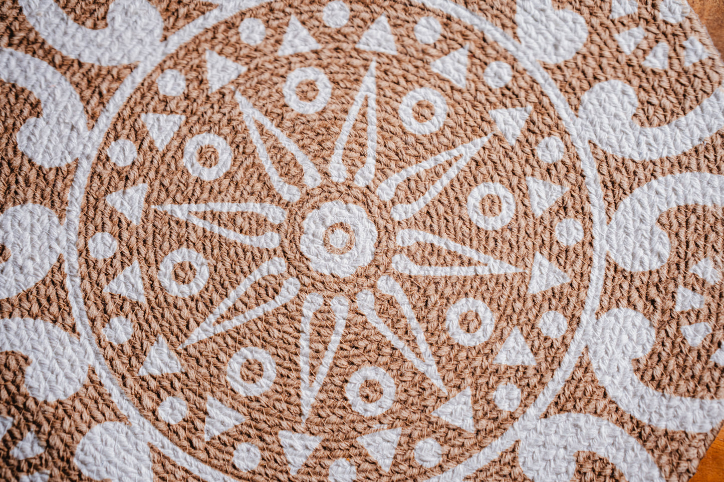 Printed Beige/White Jute Placemats